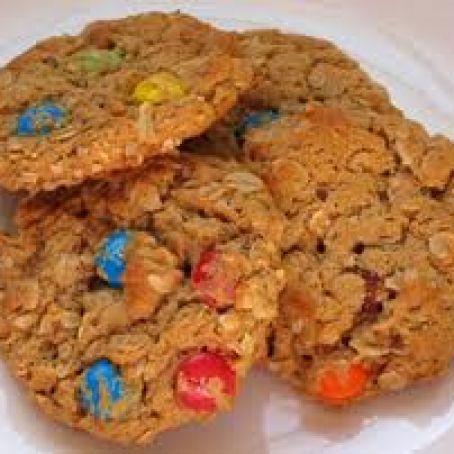 Della's Monster Cookies