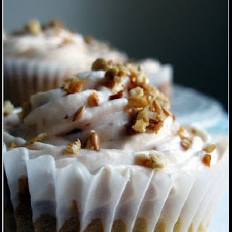 Peach Cobbler Cupcakes