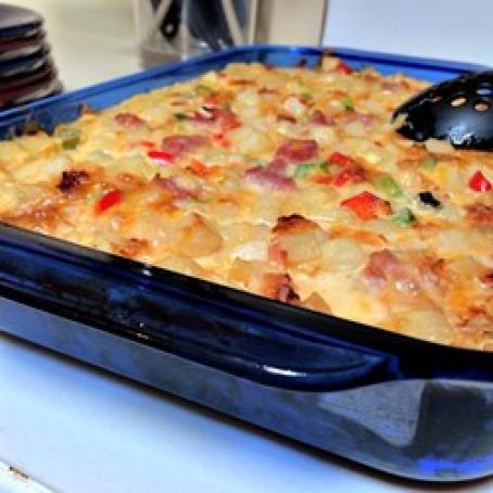 Cheesy Amish Breakfast Casserole