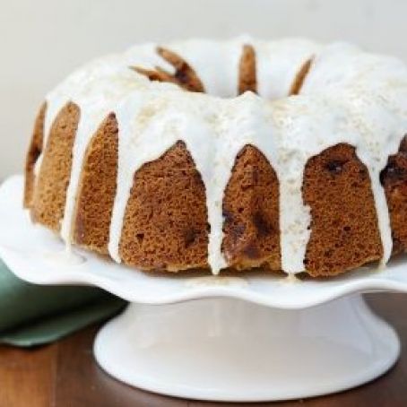Apple Spice Bundt Cake with Rum Glaze
