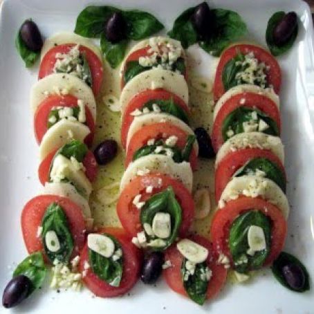 Insalata Caprese (Tomato, Fresh Mozzarella, and Basil Salad)