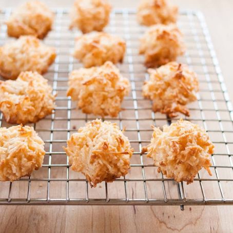 How To Make the Best Coconut Macaroons