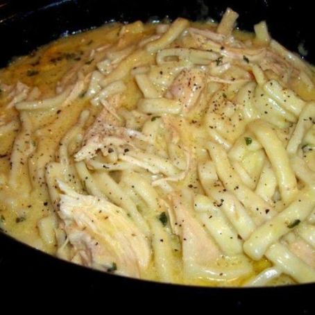 Crock Pot Comforting Chicken & Noodles