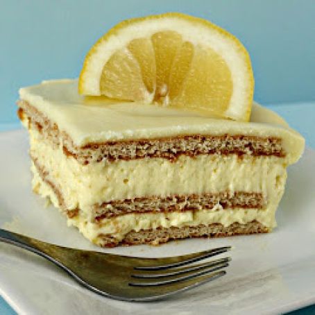 No Bake Lemon Ice Box Cake
