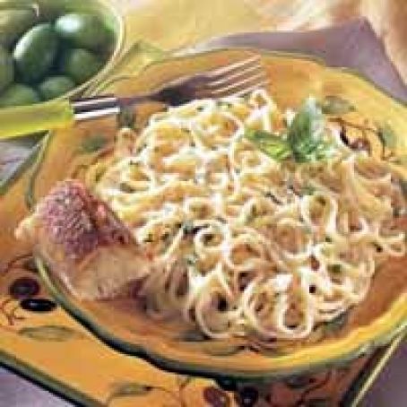 Linguine with Creamy Alfredo Sauce