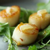 SCALLOP & ROASTED PEPPER SALAD