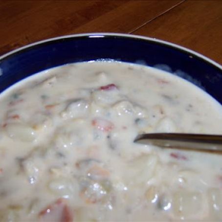 Thick, Creamy New England Clam Chowder