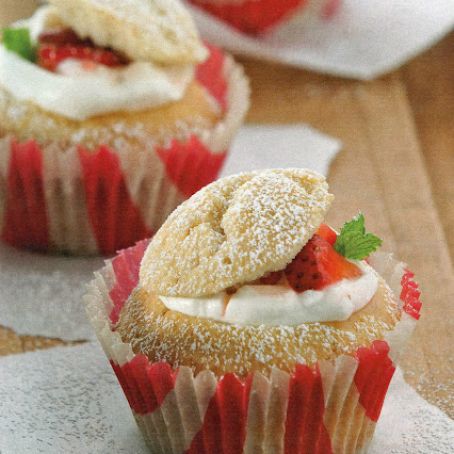 Strawberry Shortcake Cupcakes