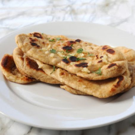 Homemade Naan Recipe with Garlic and Cilantro