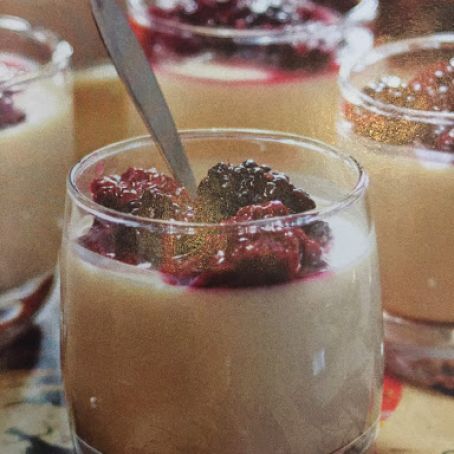 Caramel Panna Cotta with Balsamic Blackberry Compote