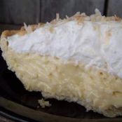 Old Fashioned Coconut Cream Pie