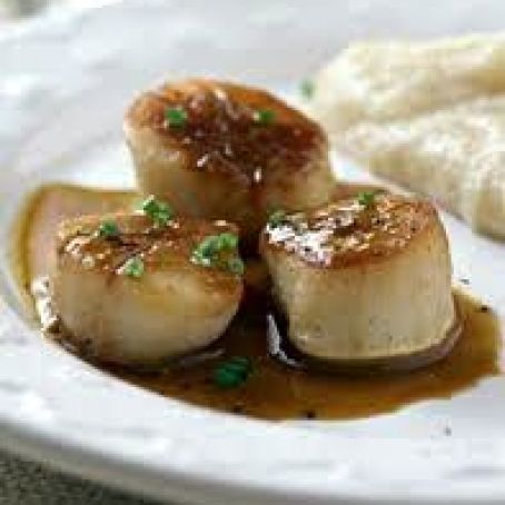 Coquilles Saint-Jacques with Champagne