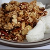 Sweet Almond & Quinoa Granola