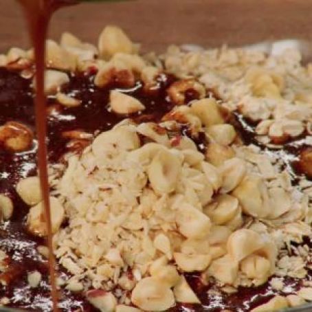 Honey and Hazelnut Granola (Valerie Bertinelli)