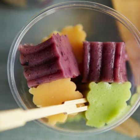 Blueberry Grape Smoothie Poppers