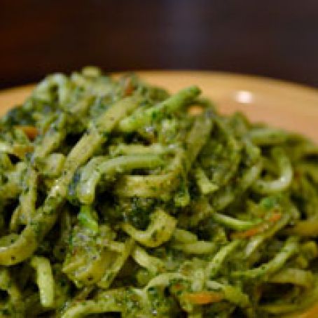 Almond Pesto Pasta with Zucchini