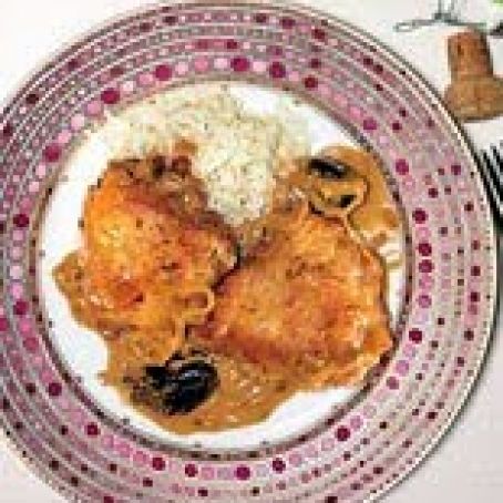 CHICKEN - BRAISED WITH PRUNES & CREAM