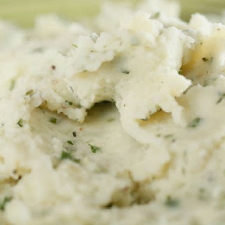 Mashed Potatoes with Soft Cheese and Herbs