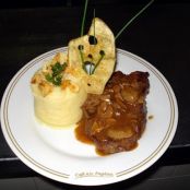 BIFE DE CHORIZO CON SALSA DE HONGOS