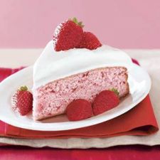 Strawberry 7-Up Cake