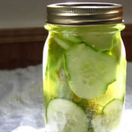 Quick Pickles / Marinated Cucumbers