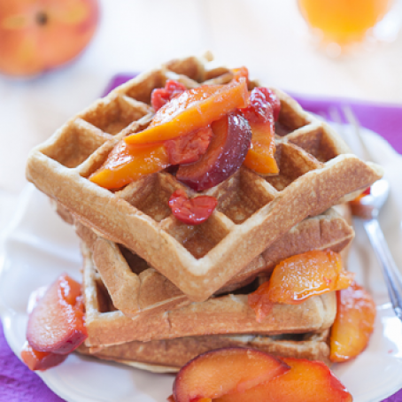 MACADAMIA WAFFLES WITH FRUIT SYRUP