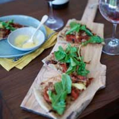 Tuna-and-Tomato Pizza with Aioli