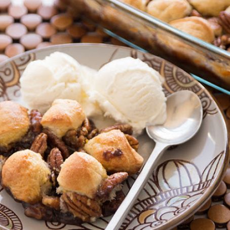 Chocolate Pecan Pie Cobbler