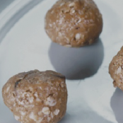 Peanut butter oatmeal balls