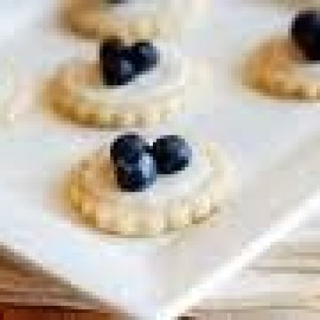 Blueberries and White Chocolate Cream Shortbread