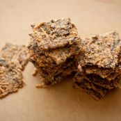 Low Carb Hazelnut-Parmesan Cracker