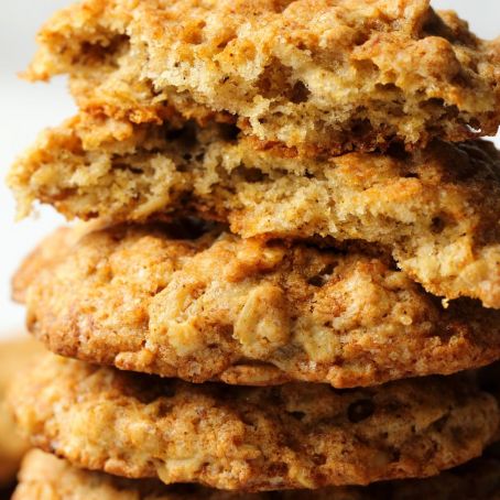 VEGAN BANANA OATMEAL COOKIES