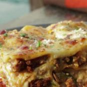 White Lasagna with Spicy Turkey Sausage and 'Shrooms