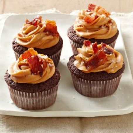 Chocolate bacon cupcakes with dulce de leche frosting