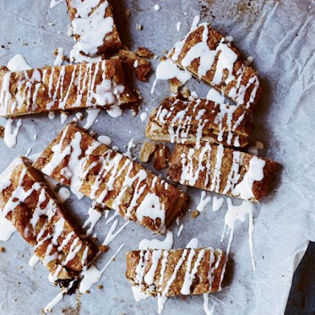 Glazed Maple-Walnut Kringle