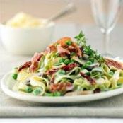 Creamy Straw and Hay Fettuccine