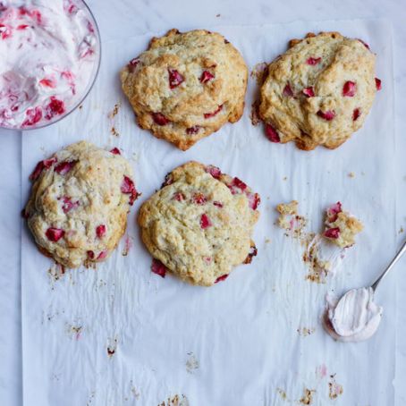 Strawberry Crème Fraîche Biscuits