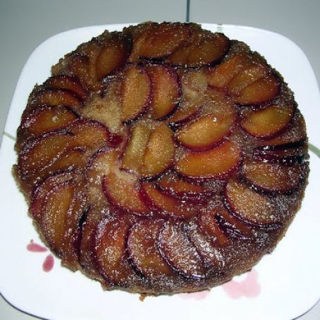 Upside down plum cake
