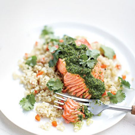 Moroccan Steamed Salmon with Quinoa and Carrots