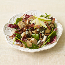 Warm Spinach Salad with Bacon, Chicken and Blue Cheese - Weight Watchers
