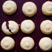 Ma'amoul bil Tamer (Lebanese Date Shortbread)