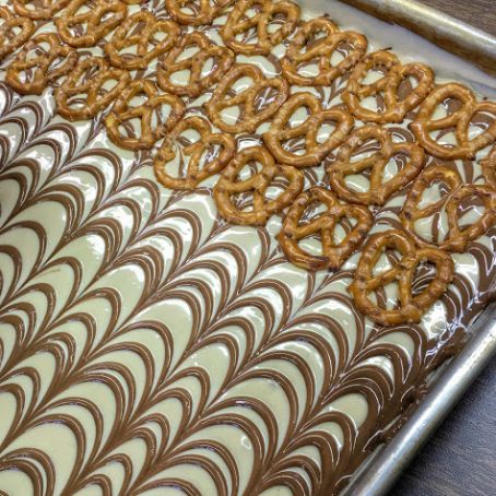 Peanut Butter Pretzel Bark