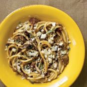 Buccatini and Mushrooms