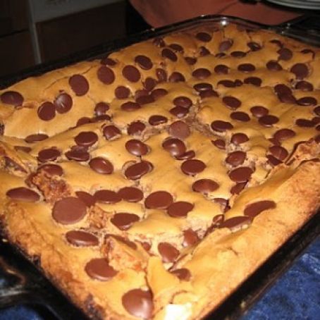 Paula Deen's Chocolate Chip Ooey Gooey Butter Cake