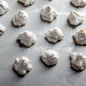 PARISIAN COCONUT MACAROONS