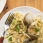 Linguine with White Clam Sauce