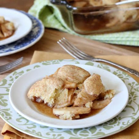 Apple Snickerdoodle Cobbler