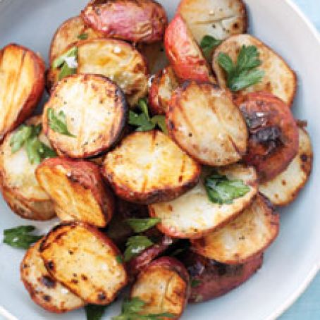 Crisp Red Potatoes with Garlic Herb Oil