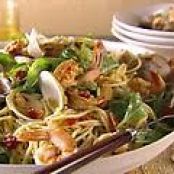 Spaghetti with Pinot Grigio and Seafood