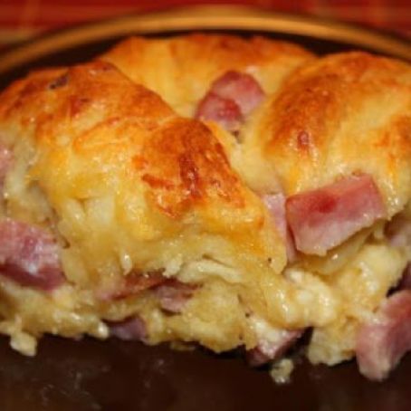 BREAD - Cheesy Ham & Biscuit Pull Aparts